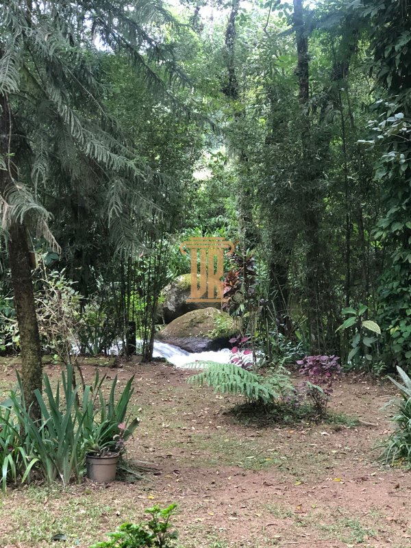 Chácara com 2.00m² em São Francisco Xavier - SP  São José dos Campos - 