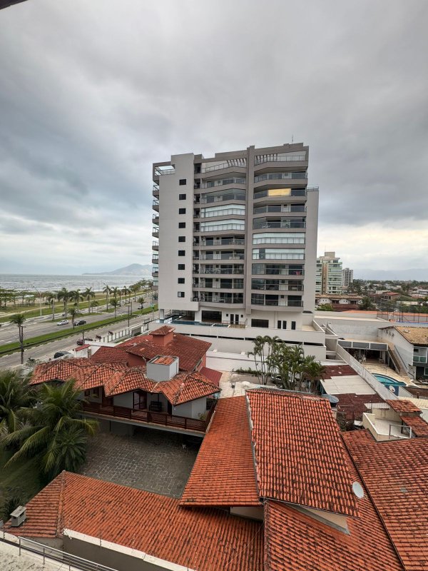 🌅 Morar de frente para o mar nunca esteve tão ao seu alcance!  Caraguatatuba - 