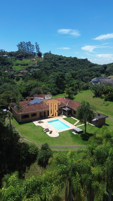 Chácara com 10.000m² em condomínio de São José dos Campos - SP  São José dos Campos - 