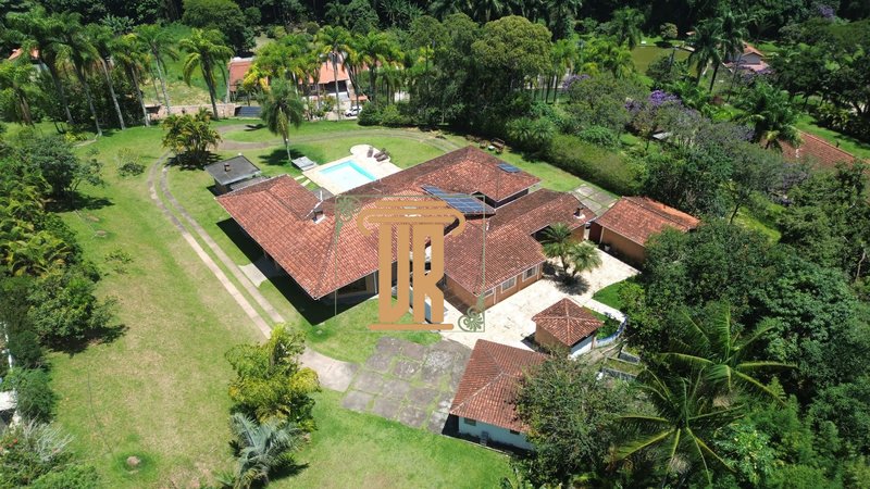 Chácara com 10.000m² em condomínio de São José dos Campos - SP  São José dos Campos - 