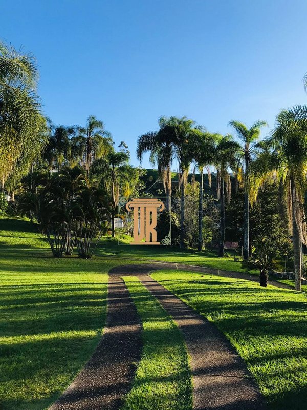 Chácara com 10.000m² em condomínio de São José dos Campos - SP  São José dos Campos - 