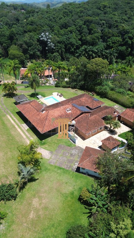 Chácara com 10.000m² em condomínio de São José dos Campos - SP  São José dos Campos - 