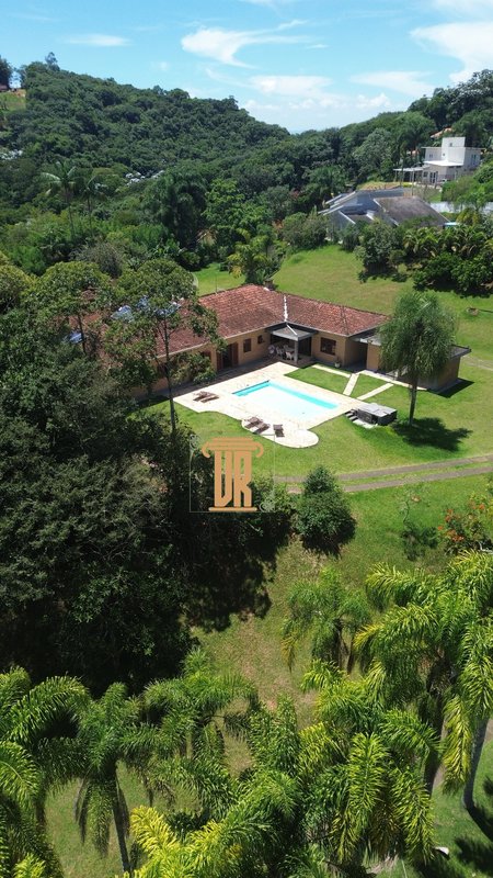 Chácara com 10.000m² em condomínio de São José dos Campos - SP  São José dos Campos - 