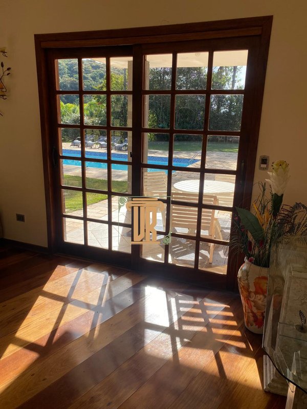 Chácara com 10.000m² em condomínio de São José dos Campos - SP  São José dos Campos - 