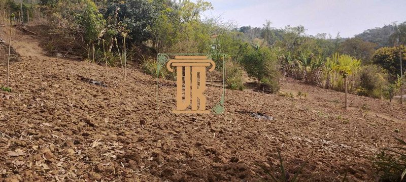 Chácara com 2.900m² na zona norte de São José dos Campos- SP Área Rural São José dos Campos - 