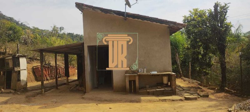 Chácara com 2.900m² na zona norte de São José dos Campos- SP Área Rural São José dos Campos - 