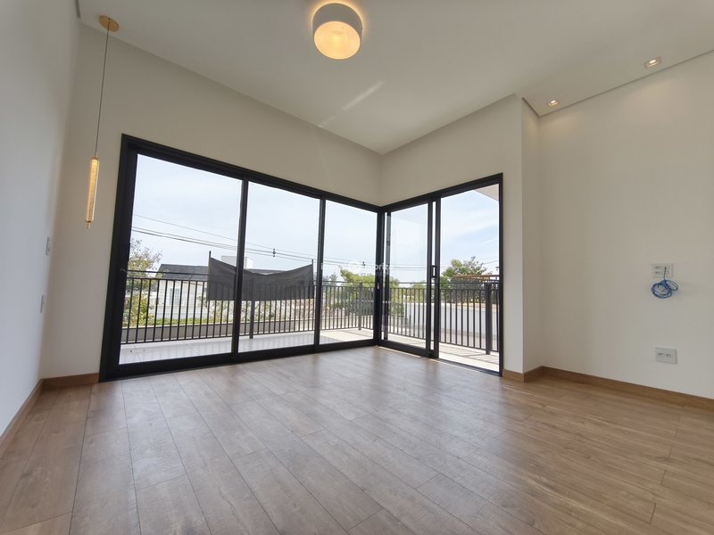 Casa com 4 suítes, banheira e área gourmet no Terras Altas  Avaré - 