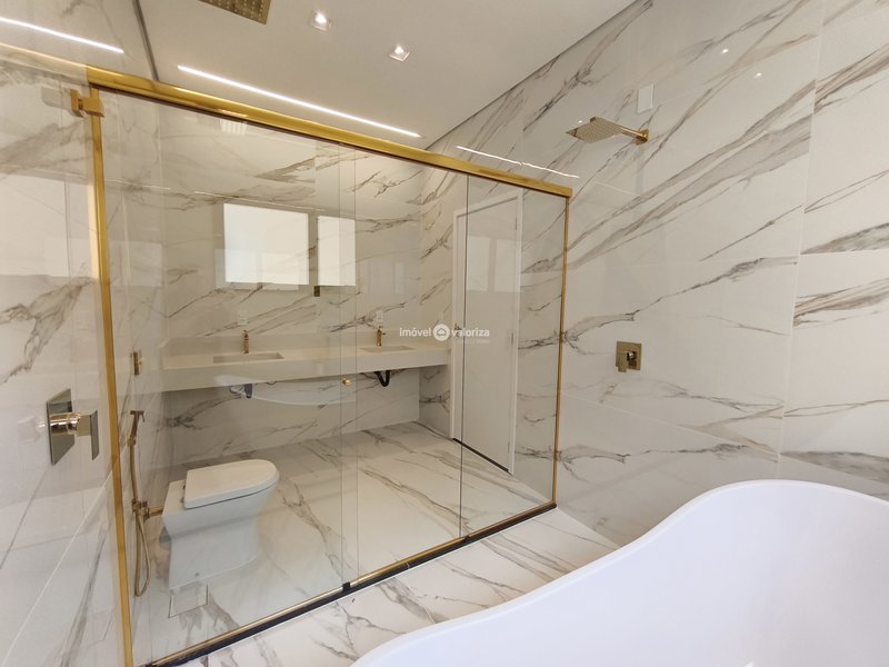 Casa com 4 suítes, banheira e área gourmet no Terras Altas  Avaré - 