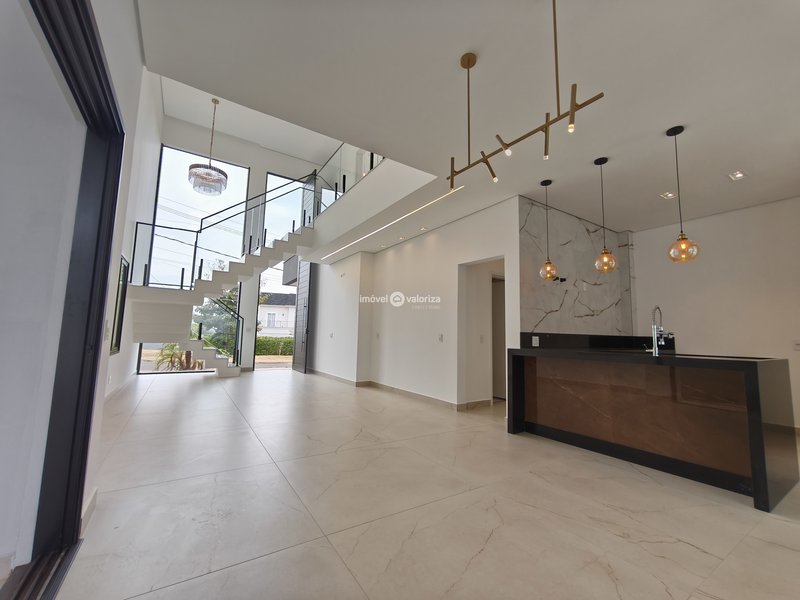 Casa com 4 suítes, banheira e área gourmet no Terras Altas  Avaré - 