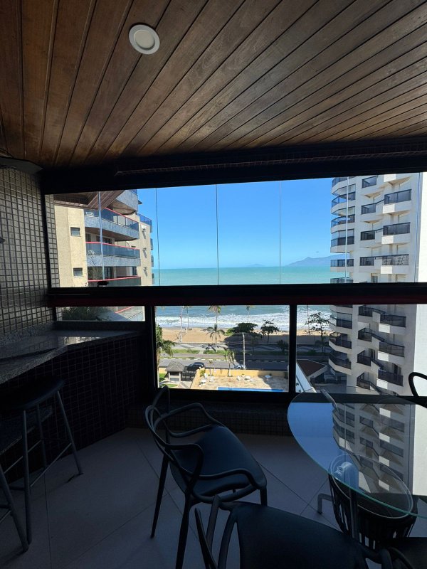 🌴 Frente para o mar e com todo o conforto que você merece!  Caraguatatuba - 