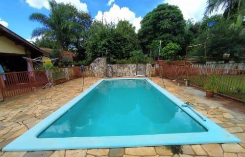 Chácara com 2 casa em alvenaria no bairro Chácara Santa Maria na cidade de Cambé no Paraná  Cambé - 