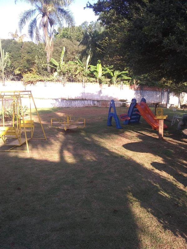 Chácara com 2 casa em alvenaria no bairro Chácara Santa Maria na cidade de Cambé no Paraná  Cambé - 