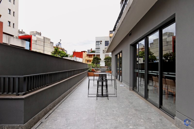 R$ 569.000 - GO 24 - &Oacute;TIMO STUDIO - SEMIMOBILIADO - DECORADO - EQUIPADO - 24M2 Rua Vinte e Quatro de Outubro Porto Alegre - 