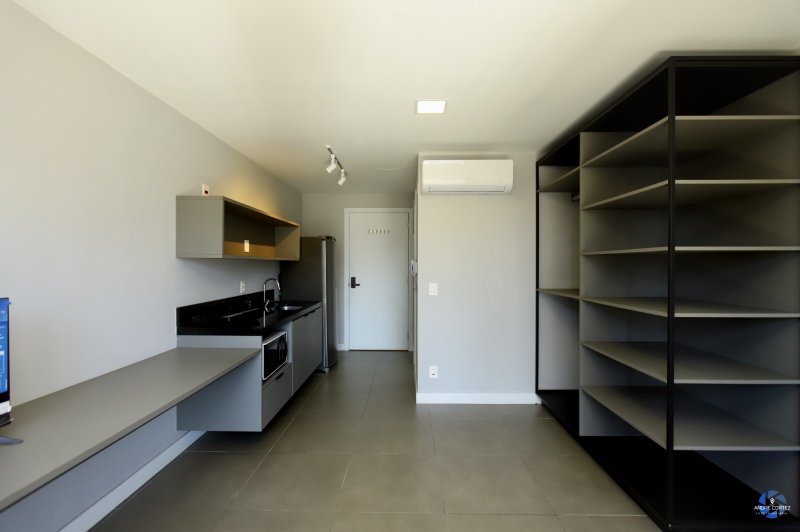 R$ 569.000 - GO 24 - &Oacute;TIMO STUDIO - SEMIMOBILIADO - DECORADO - EQUIPADO - 24M2 Rua Vinte e Quatro de Outubro Porto Alegre - 