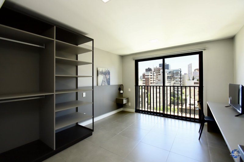 R$ 569.000 - GO 24 - &Oacute;TIMO STUDIO - SEMIMOBILIADO - DECORADO - EQUIPADO - 24M2 Rua Vinte e Quatro de Outubro Porto Alegre - 