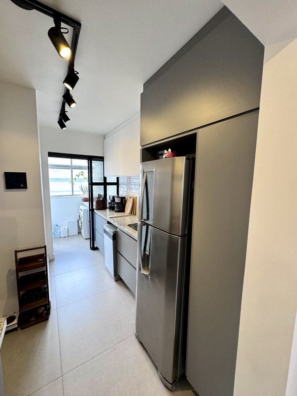 R$ 1.500.000 - &Oacute;TIMA COBERTURA DUPLEX - REFORMADA - 202M2 - 3 DORM - 2 SU&Iacute;TES - 2 VAGAS Rua Passo da Pátria Porto Alegre - 