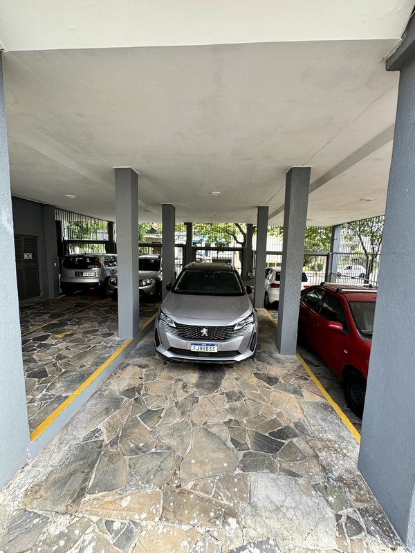 R$ 1.500.000 - &Oacute;TIMA COBERTURA DUPLEX - REFORMADA - 202M2 - 3 DORM - 2 SU&Iacute;TES - 2 VAGAS Rua Passo da Pátria Porto Alegre - 