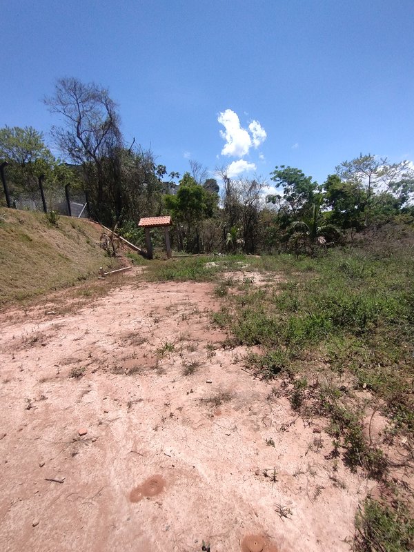 Ótimo terreno à venda no Jardim Rosa Helena  Igaratá - 