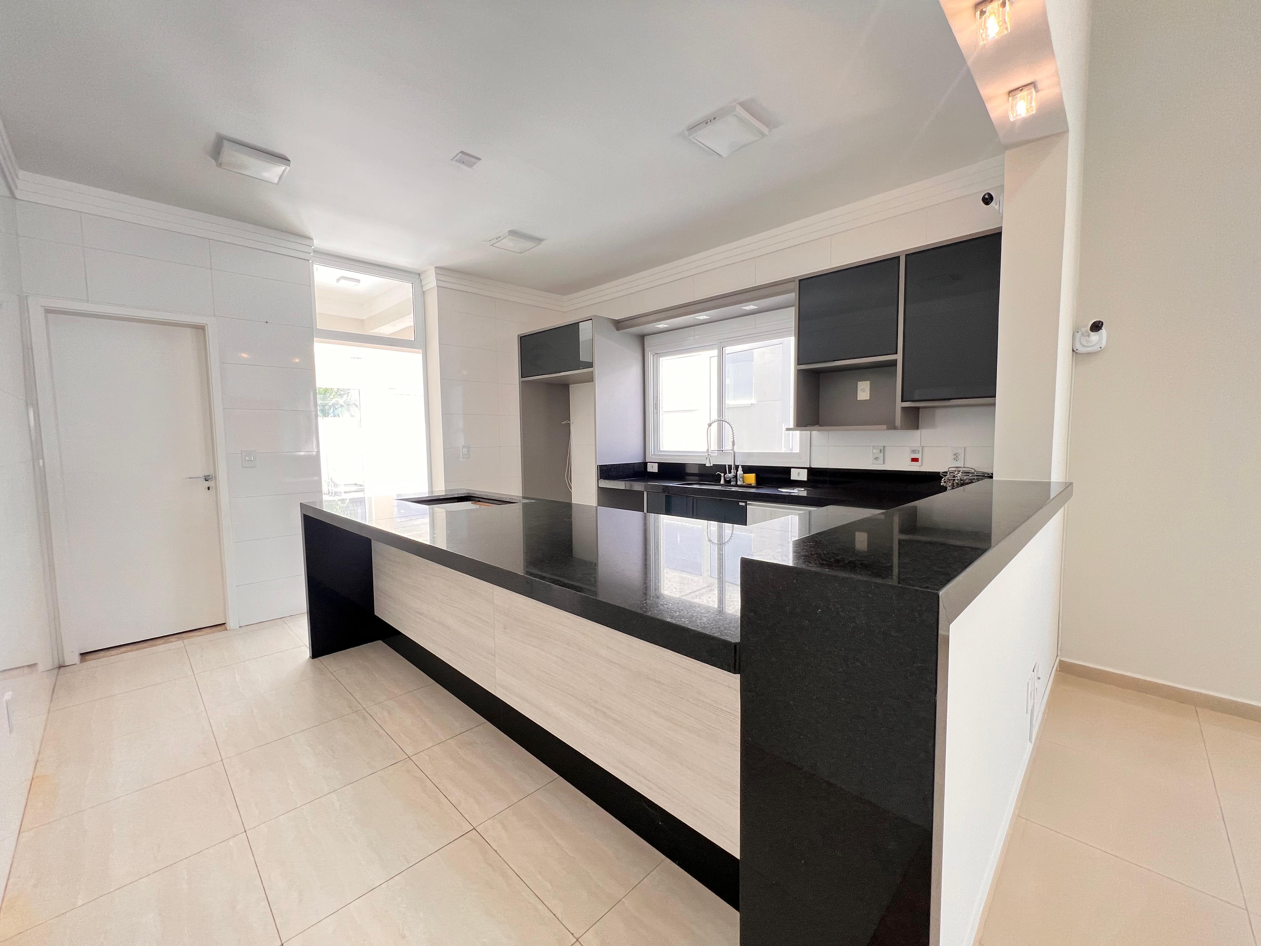 Casa com 3 dormit&oacute;rios &agrave; venda,215 m&sup2; - Condom&iacute;nio Mont Blanc - Sorocaba - SP Rua Antônio Annunciato Sorocaba - 