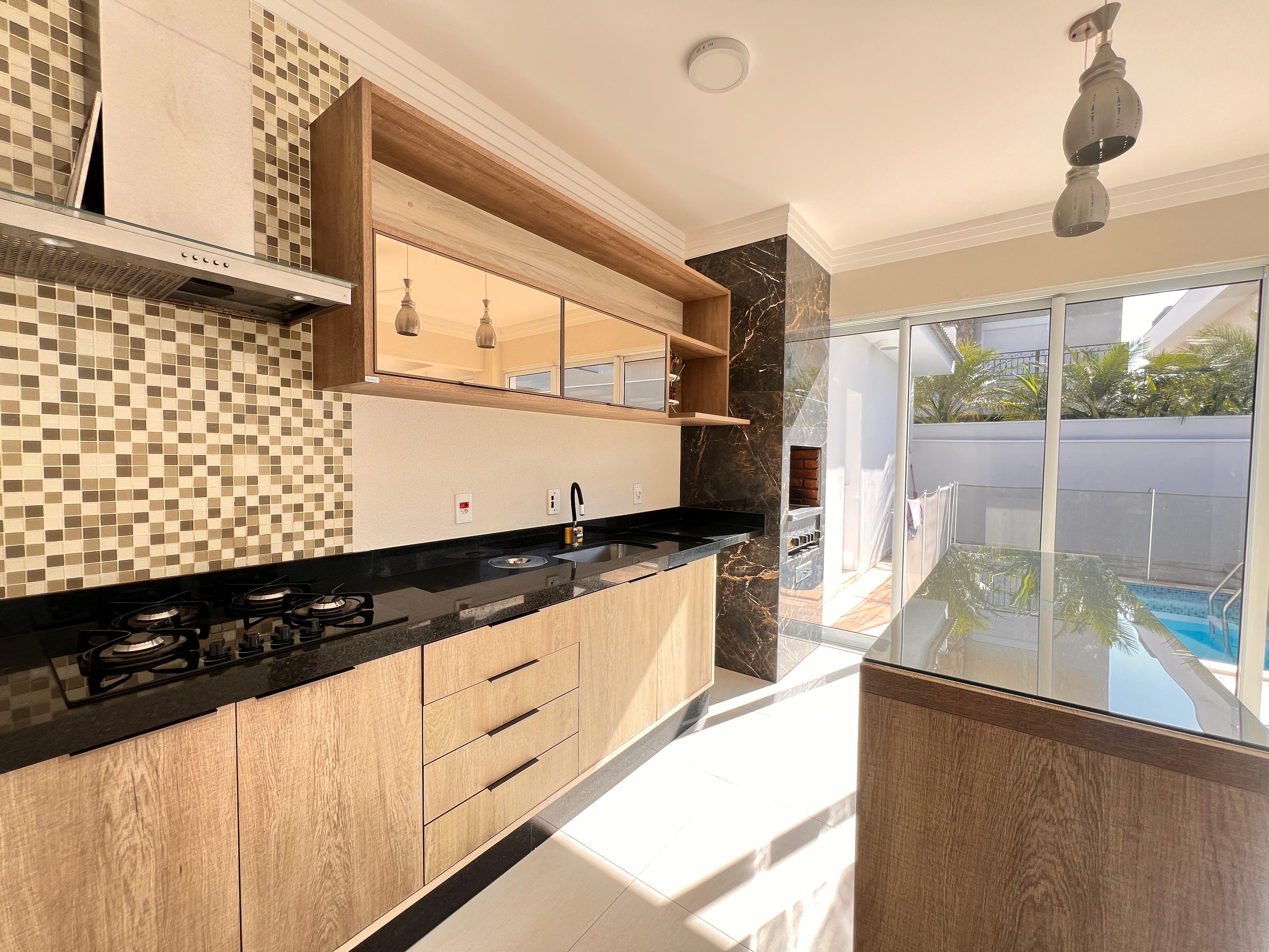 Casa com 3 dormit&oacute;rios &agrave; venda,215 m&sup2; - Condom&iacute;nio Mont Blanc - Sorocaba - SP Rua Antônio Annunciato Sorocaba - 