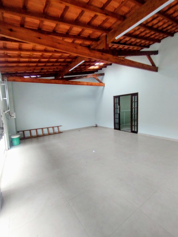 Ótima casa à venda no Jardim Rosa Helena  Igaratá - 