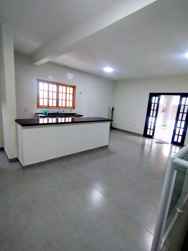 Ótima casa à venda no Jardim Rosa Helena  Igaratá - 