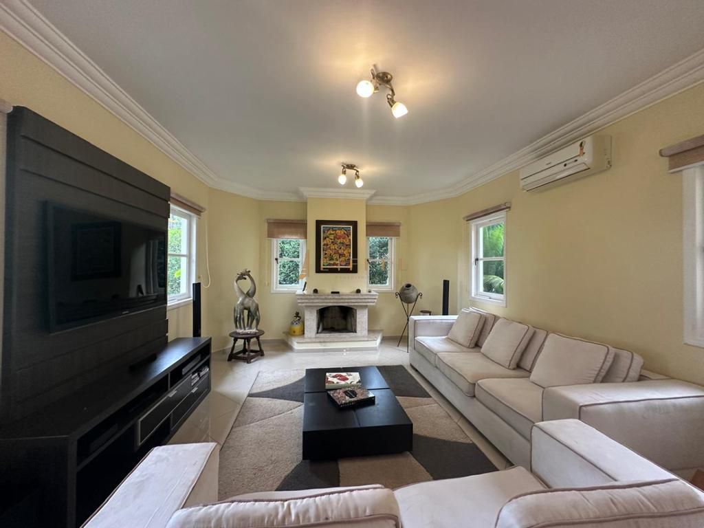 Casa com 4 dormit&oacute;rios &agrave; venda,417 m&sup2; - Condom&iacute;nio Lago Azul Golfe Clube - Ara&ccedil;oiaba - SP Rodovia Raposo Tavares Araçoiaba da Serra - 