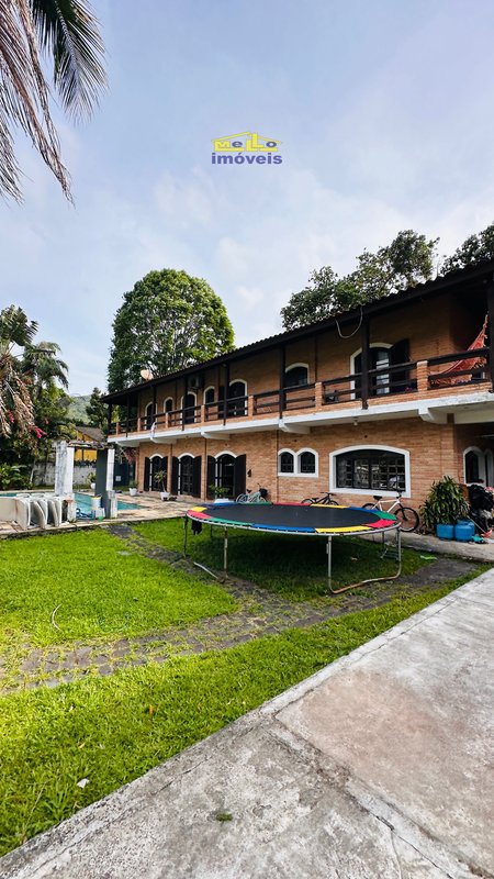 Bela e espaçosa casa central à venda em Boiçucanga – Com escritura definitiva Rua Manoel Francisco Ferro São Sebastião - 