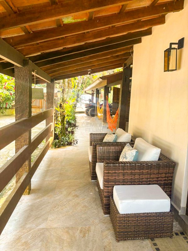 CASA TÉRREA REFORMADA EM JUQUEHY – CONFORTO, ESPAÇO E NATUREZA - À VENDA  São Sebastião - 