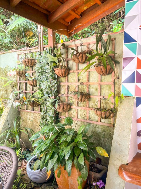 CASA TÉRREA REFORMADA EM JUQUEHY – CONFORTO, ESPAÇO E NATUREZA - À VENDA  São Sebastião - 