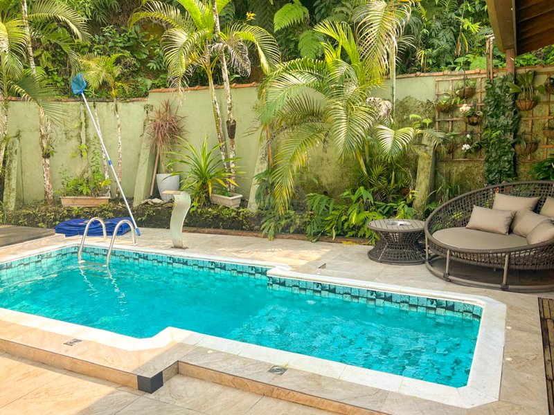 CASA TÉRREA REFORMADA EM JUQUEHY – CONFORTO, ESPAÇO E NATUREZA - À VENDA  São Sebastião - 