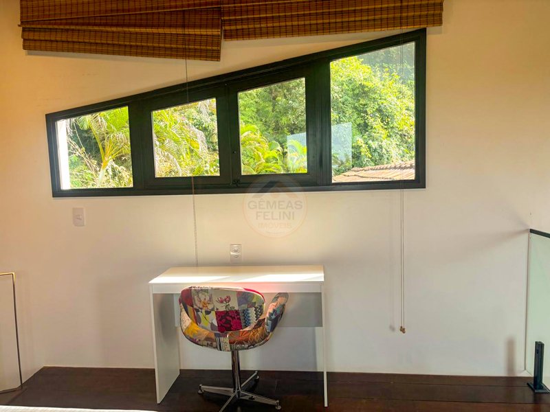 CASA TÉRREA REFORMADA EM JUQUEHY – CONFORTO, ESPAÇO E NATUREZA - À VENDA  São Sebastião - 