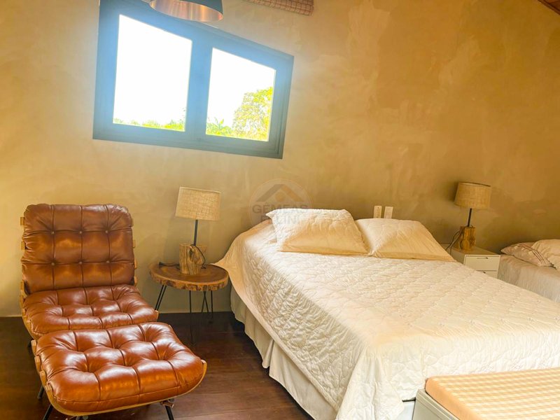 CASA TÉRREA REFORMADA EM JUQUEHY – CONFORTO, ESPAÇO E NATUREZA - À VENDA  São Sebastião - 