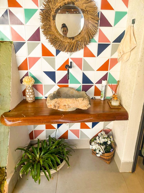 CASA TÉRREA REFORMADA EM JUQUEHY – CONFORTO, ESPAÇO E NATUREZA - À VENDA  São Sebastião - 