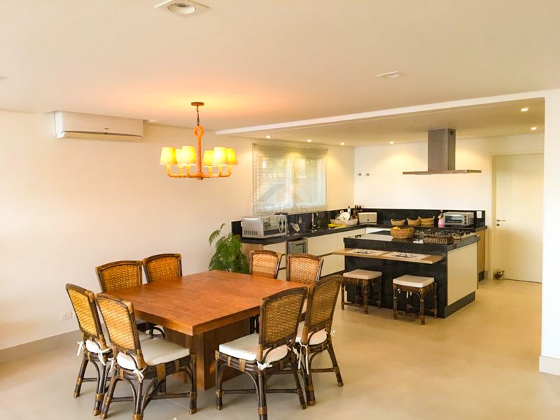 CASA PÉ NA AREIA EM CONDOMINIO NA PRAIA DE JUQUEHY AMPLO JARDIM - LOCAÇÃO ANUAL / MENSAL  São Sebastião - 