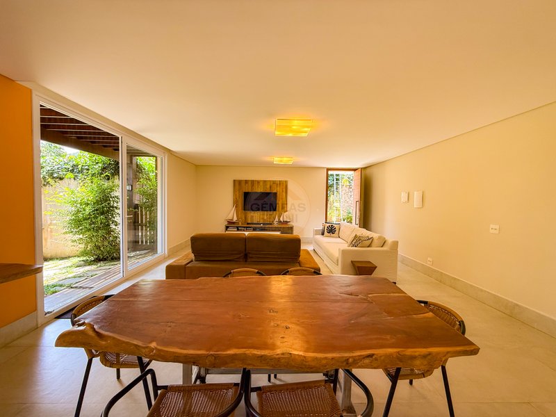 CASA EM CONDOMÍNIO NA PRAIA DE JUQUEHY - LOCAÇÃO ANUAL E DIÁRIAS  São Sebastião - 