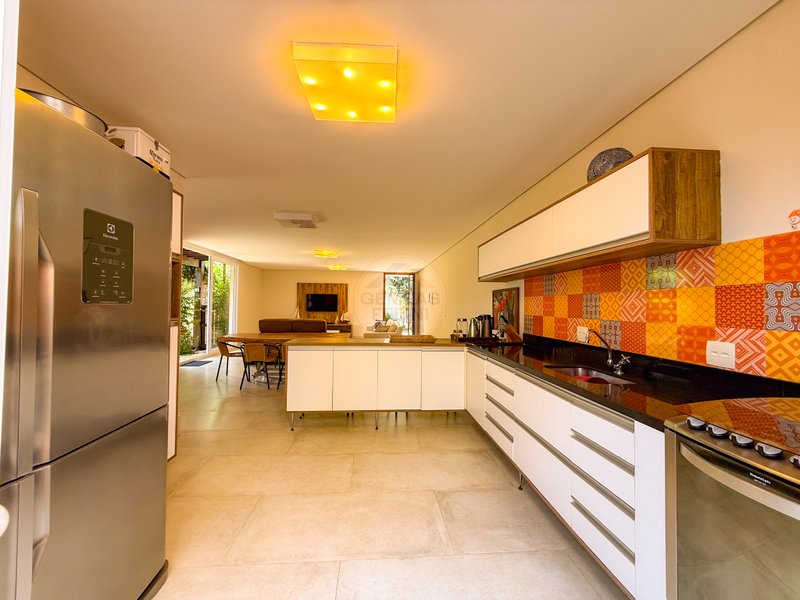 CASA EM CONDOMÍNIO NA PRAIA DE JUQUEHY - LOCAÇÃO ANUAL E DIÁRIAS  São Sebastião - 