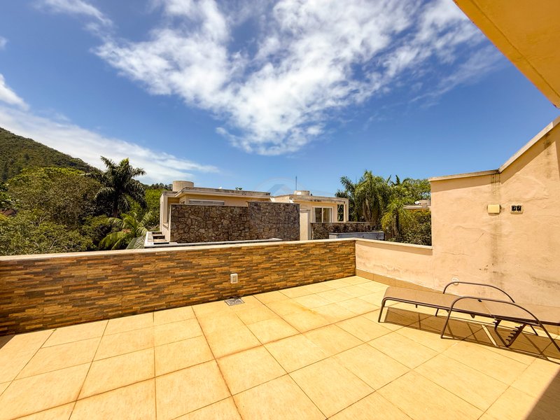 CASA EM CONDOMÍNIO NA PRAIA DE JUQUEHY - LOCAÇÃO ANUAL E DIÁRIAS  São Sebastião - 