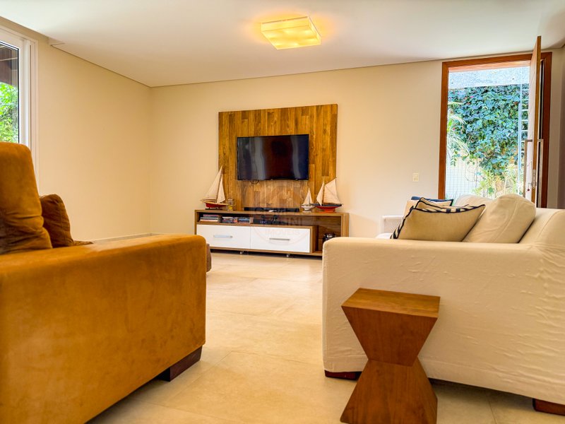 CASA EM CONDOMÍNIO NA PRAIA DE JUQUEHY - LOCAÇÃO ANUAL E DIÁRIAS  São Sebastião - 