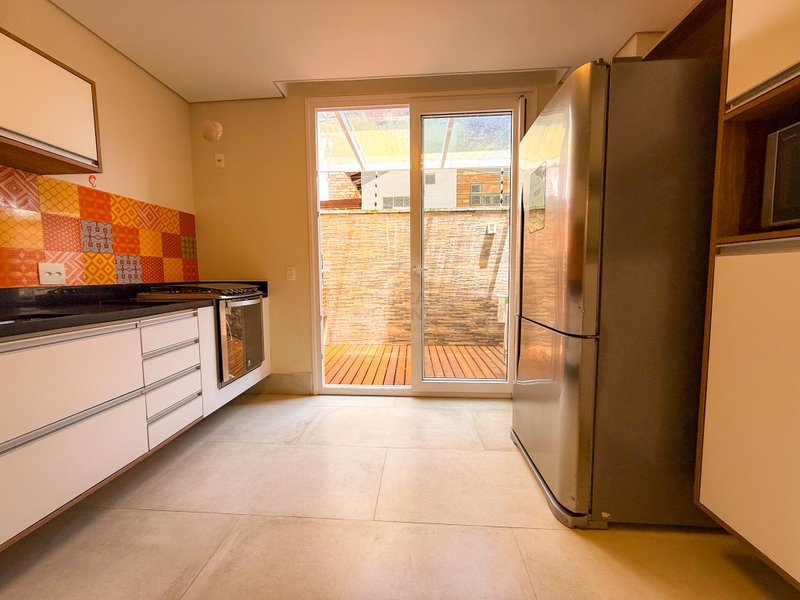 CASA EM CONDOMÍNIO NA PRAIA DE JUQUEHY - LOCAÇÃO ANUAL E DIÁRIAS  São Sebastião - 