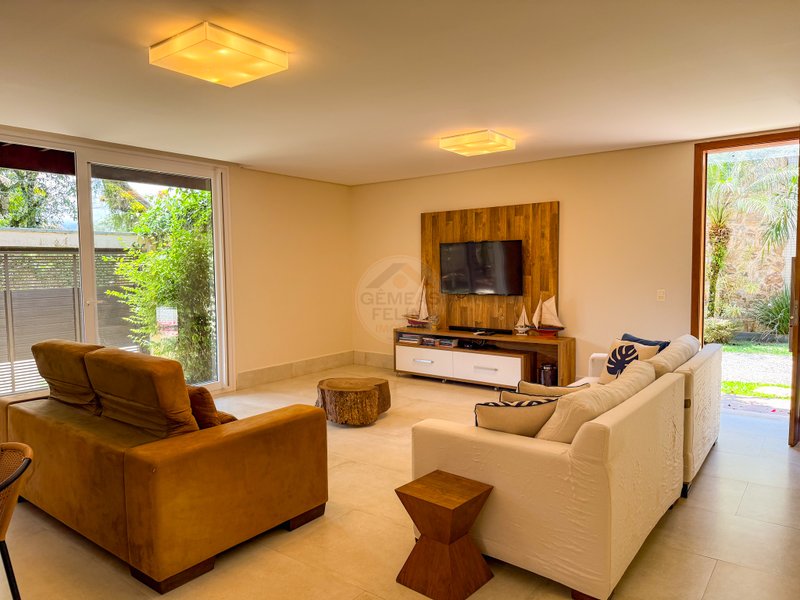 CASA EM CONDOMÍNIO NA PRAIA DE JUQUEHY - LOCAÇÃO ANUAL E DIÁRIAS  São Sebastião - 