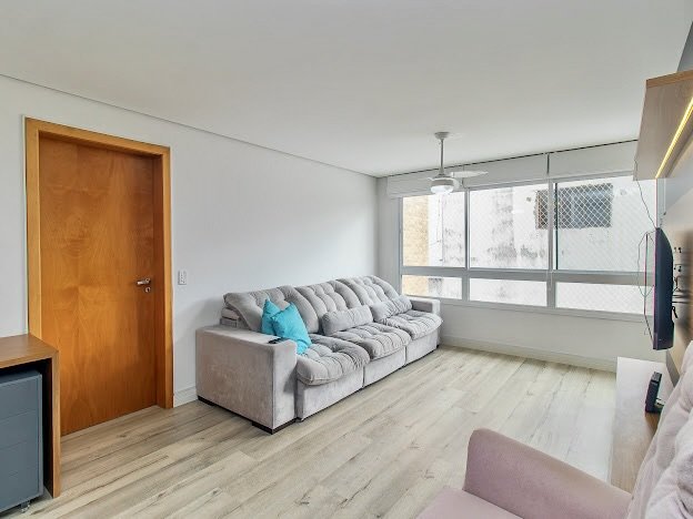 R$ 750.000 - APARTAMENTO - 86M2 - 2 DORM - SU&Iacute;TE - CHURRASQUEIRA - INFRA -  2 VAGAS Rua General Caldwell Porto Alegre - 