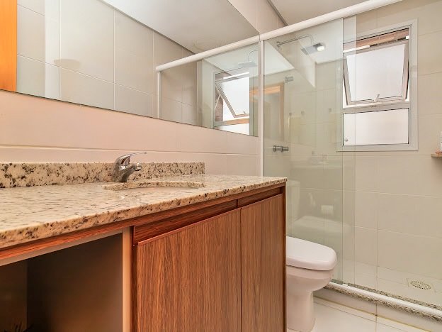 R$ 750.000 - APARTAMENTO - 86M2 - 2 DORM - SU&Iacute;TE - CHURRASQUEIRA - INFRA -  2 VAGAS Rua General Caldwell Porto Alegre - 