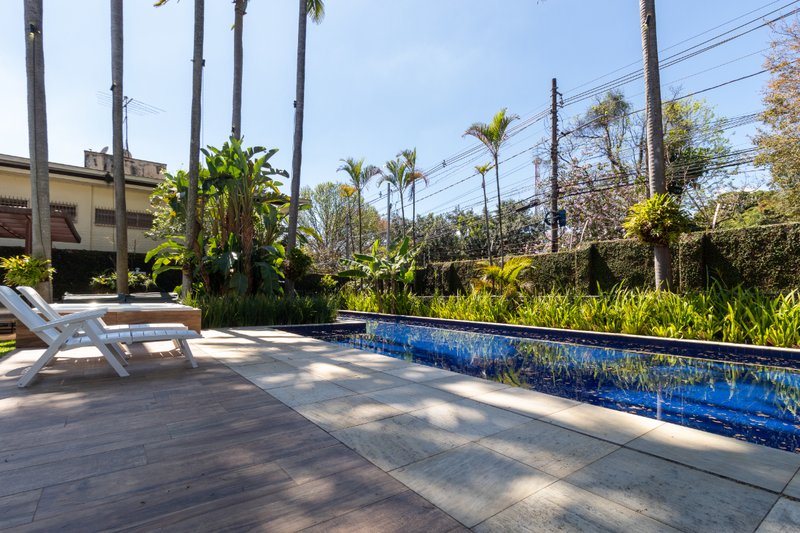 Casa à Venda Alto da Boa Vista em São Paulo/SP Rua Comendador Elias Zarzur São Paulo - 