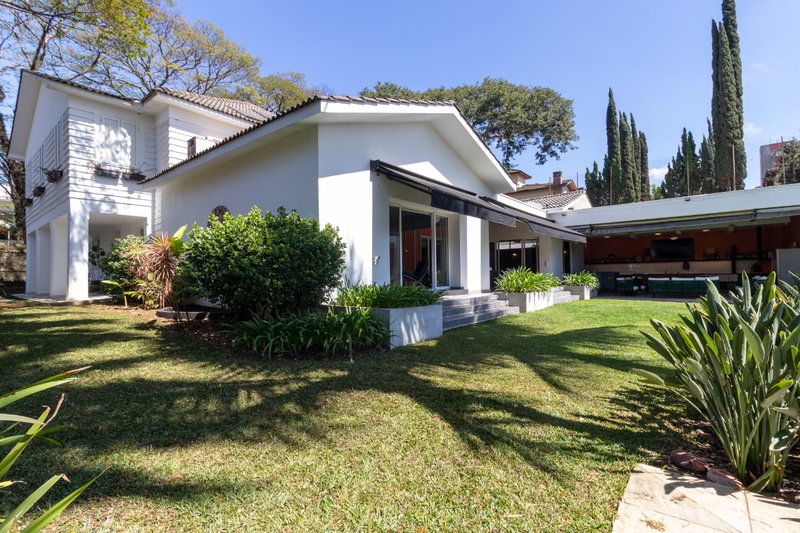 Casa à Venda Alto da Boa Vista em São Paulo/SP Rua Comendador Elias Zarzur São Paulo - 