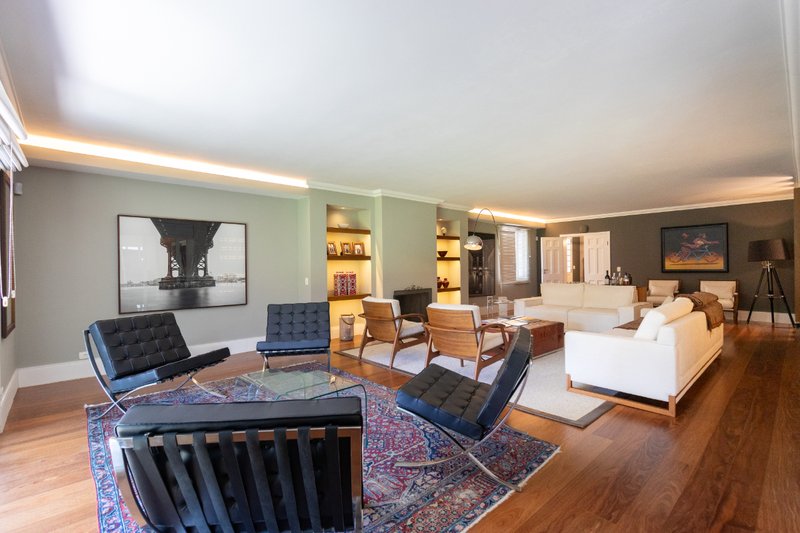 Casa à Venda Alto da Boa Vista em São Paulo/SP Rua Comendador Elias Zarzur São Paulo - 