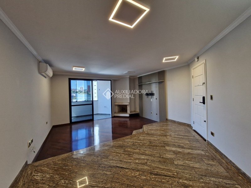 APARTAMENTO COM 4 DORMITÓRIOS SENDO 1 SUÍTE - CENTRO -SÃO BERNARDO DO CAMPO Rua Carlos del Prete São Bernardo do Campo - 