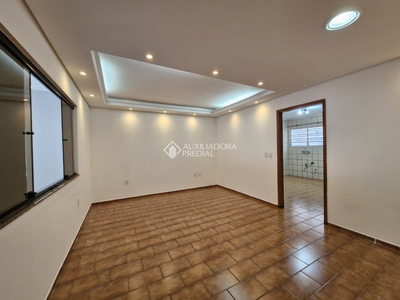 CASA TÉRREA COM EDÍCULA  - ESTUDA APTO NO NEGÓCIO - BAETA NEVES - SÃO BERNARDO DO CAMPO  São Bernardo do Campo - 