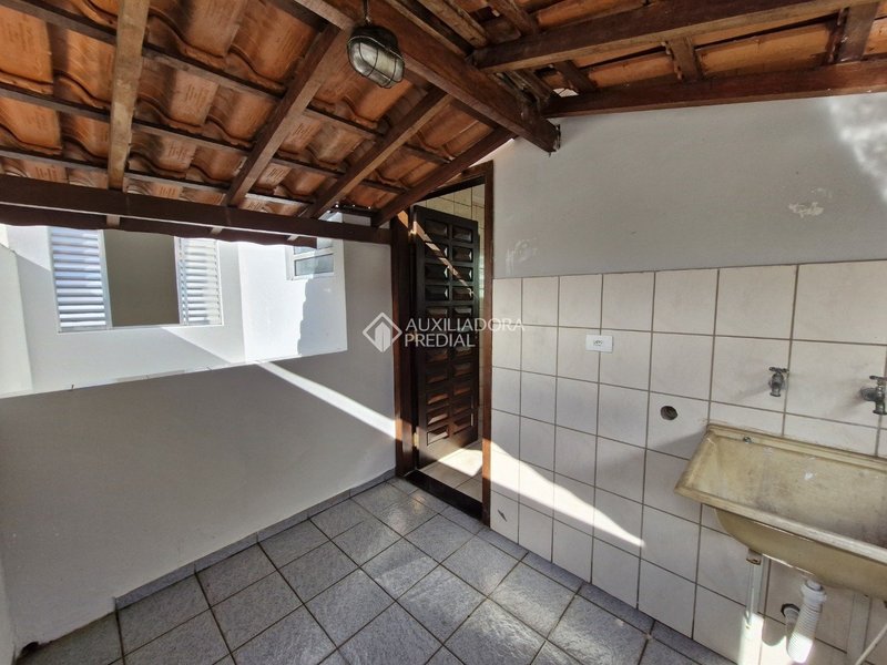 CASA TÉRREA COM EDÍCULA  - ESTUDA APTO NO NEGÓCIO - BAETA NEVES - SÃO BERNARDO DO CAMPO  São Bernardo do Campo - 