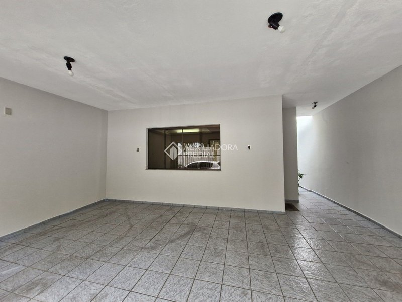 CASA TÉRREA COM EDÍCULA  - ESTUDA APTO NO NEGÓCIO - BAETA NEVES - SÃO BERNARDO DO CAMPO  São Bernardo do Campo - 